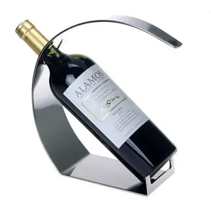 Présentoir en tôle d'équilibrage magique de dessus de table Support de bouteille de vin unique incurvé argenté