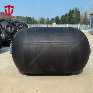 Ailes de protection pneumatiques en caoutchouc Yokohama pour quai maritime avec couches de cordons de pneus, conformes à la norme ISO 17357 - Product Image 1