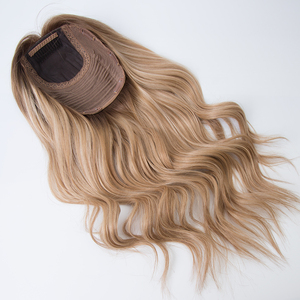 Topper de <span class=keywords><strong>cheveux</strong></span> humains 100% Premium pour femmes-Dentelle avec base en soie, respirant, effet cuir chevelu réaliste et artisanat de haute qualité - Product Image 6
