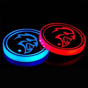 17 verlichting modellen RGB kleur auto logo licht USB oplaadbare cup coaster led Lichtgevende led auto bekerhouder lichten