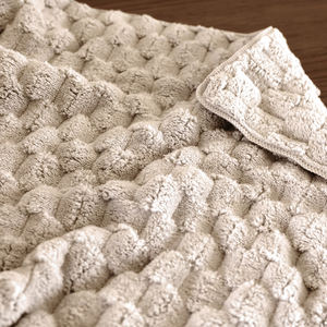 Alfombra de Baño de Microfibra Premium, Tejida, Altamente Absorbente y Antideslizante - Product Image 4