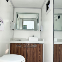 En stock, toilettes portables de luxe pour usage extérieur, remorques sanitaires mobiles fabriquées par un fabricant chinois