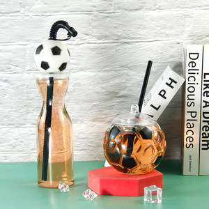 Gobelet en plastique DAMAI motif football, 500 ml, avec paille, pour fêtes et événements, vente en gros, personnalisable - Product Image 4