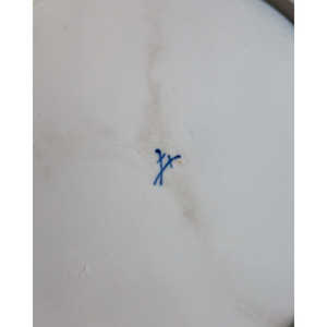 Assiette de mariage Meissen faite à la main, motif de fleurs bleues, plat de service pour les événements, motif personnalisable pour les hôtels, échantillon disponible - Product Image 1