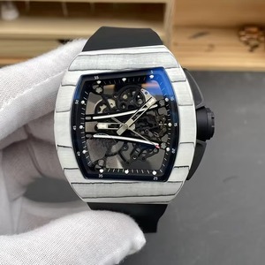 Reloj Mecánico Automático con Caja de Fibra de Carbono Blanca y Negra Asimétrica Única, Esfera Esqueleto, Correa de Goma Negra, Deportivo, Resistente al Agua - Product Image 2
