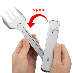 Nuovo Design Set di Utensili per Barbecue 4 in 1 Pieghevoli Multifunzione in Acciaio Inox con Spatola, Forchetta <span class=keywords><strong>e</strong></span> Pinze per Campeggio all'Aperto - Product Image 3