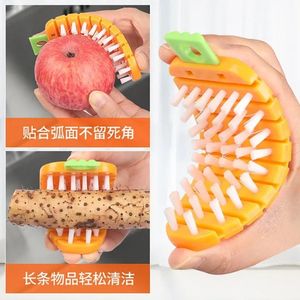 Brosse en forme de carotte pour fruits et légumes, outil de nettoyage flexible, indispensable en cuisine, couleur orange, ensemble de 3 pièces, facile à nettoyer - Product Image 2