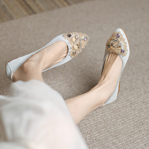Zapatos planos de talla grande 35-45 para mujer, bailarinas, suela blanda, zapatos planos de gama alta con lentejuelas para mujer, zapatos planos con apliques de diamantes de imitación dulces - Product Image 3