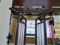 Banco de gimnasio multifuncional con extensión de rizo de pierna, pasador de rizo de bíceps, selección de carga, máquina de fila, escalador de escaleras, para entrenamiento