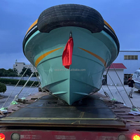 Bateau de pêche en fibre de verre personnalisable de style nouveau, petit bateau en FRP à fond plat et pont ouvert pour la pêche en rivière, le sauvetage et le tourisme