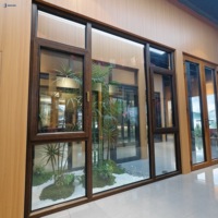 Ventana Corredera de Madera Revestida de Aluminio con Rotura de Puente Térmico, Doble Acristalamiento Low-E, Acero Inoxidable, Interior de Roble, Panel Grande, Lujo para Villas y Salas de Estar
