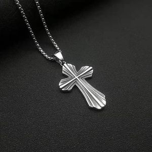 Collier pendentif croix en acier inoxydable unisexe, bijoux religieux, cadeau, pendentifs de mode, breloques, design thématique - Product Image 2