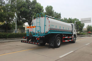 Camión <span class=keywords><strong>Cisterna</strong></span> <span class=keywords><strong>de</strong></span> <span class=keywords><strong>Agua</strong></span> ISUZU Diésel Genuino <span class=keywords><strong>de</strong></span> 8 CBM |   Vehículo Multifuncional para el Control del Polvo y la Vegetación |   Cañón <span class=keywords><strong>de</strong></span> Niebla Personalizable 4x2 - Product Image 5