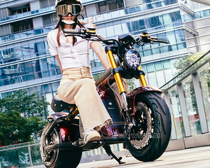 Nouvelle moto <span class=keywords><strong>de</strong></span> course électrique <span class=keywords><strong>de</strong></span> qualité industrielle, stock OEM <span class=keywords><strong>Allemagne</strong></span> pour système électrique M8S 72V 35Ah 80km/h, étanche - Product Image 5