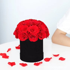 Rosa Preservada con Logotipo Personalizado para el Día de San Valentín, Flor Inmortal, Decoración <span class=keywords><strong>Floral</strong></span> Eterna <span class=keywords><strong>en</strong></span> <span class=keywords><strong>Caja</strong></span> de Regalo Redonda, <span class=keywords><strong>Cuadrada</strong></span> o <span class=keywords><strong>en</strong></span> Forma de Corazón - Product Image 6