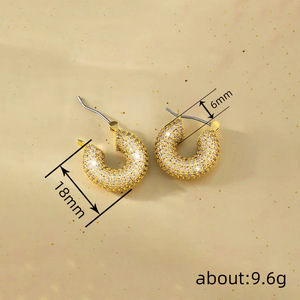 Orecchini a polsino a forma di U da donna, eleganti gioielli alla moda in stile francese, accessorio per l'uso quotidiano - Product Image 3
