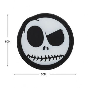 Autocollants 3D PVC époxy lumineux pour extérieur, visage souriant maléfique noir et <span class=keywords><strong>blanc</strong></span>, avec fixation <span class=keywords><strong>Velcro</strong></span> pour brassard et sac à dos, visage souriant jaune - Product Image 3