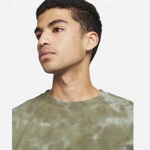 Sweat-shirt d'hiver personnalisé en gros, design personnalisé, impression par sublimation, haute qualité, 100% coton, unisexe, manches raglan, polaire 330g - Product Image 3