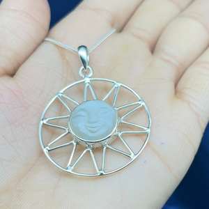 925 plata esterlina Luna cara encanto colgante hecho a mano bisel ajuste collar oro o rodio plateado regalo para ella - Product Image 4