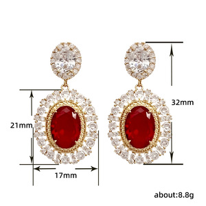 Orecchini a Perno Stile Vintage con Fiori e Pietre per Donne, Eleganti Gioielli per Orecchie alla Moda - Product Image 5