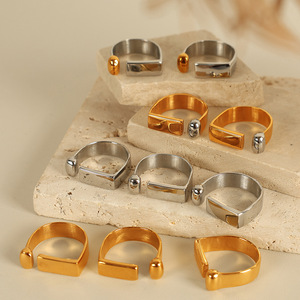 แหวนทรงเรขาคณิตพร้อมดีไซน์ช่องเปิดเล็กๆ ของขวัญเครื่องประดับแฟชั่นสำหรับทุกเพศสำหรับการสวมใส่ในชีวิตประจำวัน - Product Image 1