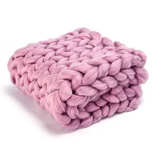 Cheap Factory Price Woollen For Winter Throw Modern Chunky Knit Chenille Knitted Blanket