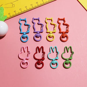 Porte-clés chat DIY en alliage, tête de lapin creuse avec pendentif cœur coloré, tendance mode, style mignon pour fille, breloque de sac - Product Image 4