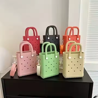 Bestseller Mehrfarbige EVA-Handtasche Qualitätsupgrade Mini-Strandtasche Umhängetasche mit Perlen-Dekorationen DIY-Charms