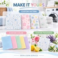 Feuilles de lessive imprimées sur mesure OEM ODM, sans plastique, avec motifs, couleurs et parfums variés, en forme de tablettes.