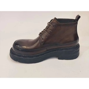 Vente en gros et sur mesure de bottes d'automne et d'hiver pour hommes Dr. Martin pour l'extérieur - Product Image 2