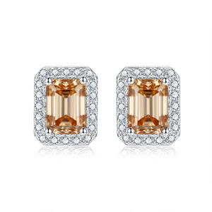 Pendientes de Moissanita Azul de 7x5 mm en Plata de Ley Ligera, Elegantes Pendientes de Crisolita Azul de 7x5 mm - Product Image 3