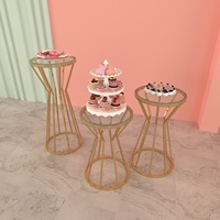 Décoration de mariage, plusieurs tailles, support à fleurs en acier inoxydable doré avec plateau en verre, table à gâteau en métal, socles de mariage pour événements