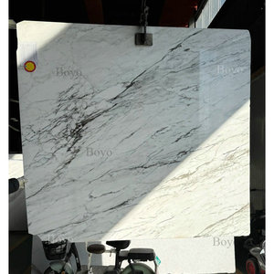 แผ่นหินธรรมชาติขนาดใหญ่สำหรับตกแต่งผนังอาคารสมัยใหม่ กระเบื้องหินอ่อนสีขาวหยกหรูหราสำหรับปูพื้นห้องนั่งเล่น - Product Image 6