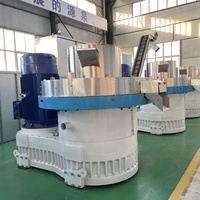 Presse à granulés de haute performance pour céréales et volailles, moteur 132 kW, 380 V, production 1500-2000 kg/h, diamètre des granulés 8-10 mm, poids 3000 kg, garantie 1 an