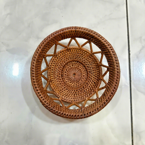 Bandeja de Diseño Abstracto Bohemio de Origen Bali, Marca Ata, Decoración para el Hogar, Uso en la Cocina, Patrón Personalizado, Color Marrón Natural, Paquete Individual - Product Image 1