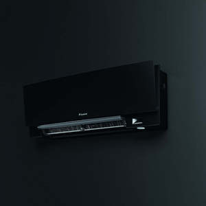 Climatizador acondicionado Daikin Bluevolution Inverter serie EMURA BLACK III 12000 Btu FTXJ35AB Wi-Fi integrado Classe, a prueba de agua, BTU - Product Image 1