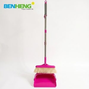 Ensemble <span class=keywords><strong>balai</strong></span> rotatif à 180 degrés <span class=keywords><strong>et</strong></span> pelle à poussière pliable anti-vent avec peigne de nettoyage, kit <span class=keywords><strong>balai</strong></span> <span class=keywords><strong>et</strong></span> pelle pour le nettoyage des sols domestiques - Product Image 6