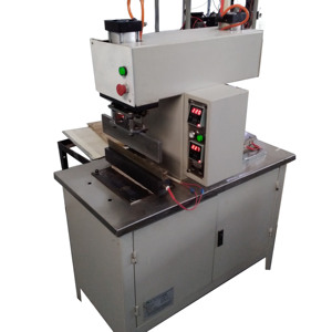 Máquina Semiautomática de Doble Estación para Fabricar Cajas de Almuerzo de Papel y Conos de Crepé de Papel - Product Image 3