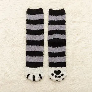 Werkspreis individuelle verdickte warme Socken Cartoon Katzenkrallen Korallensocken flauschige Socken