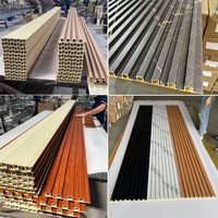 Panneaux écologiques d'usine directe Panneaux muraux en bois composite imperméable à l'eau Panneaux muraux à lamelles WPC cannelées modernes ignifuges