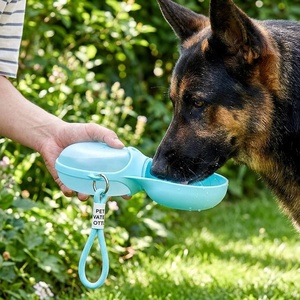 Elegante Ciotola da Viaggio per Animali Domestici a Forma Piatta, <span class=keywords><strong>Bottiglia</strong></span> d'Acqua Pieghevole in Silicone per Cani e Gatti, <span class=keywords><strong>Abbeveratoio</strong></span> Compatto da 360ml per Attività all'Aperto - Product Image 4