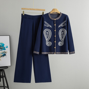 Ensemble de chandail en tricot pour femmes, cardigan à manches longues brodé avec pantalon large, tenue décontractée printemps automne - Product Image 3