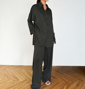 En stock, pyjamas européens et américains en tissu uni, vêtements de détente pour femmes, vêtements de nuit pour femmes, cardigan, vêtements de maison, vêtements pour femmes, pyjamas pour femmes - Product Image 1
