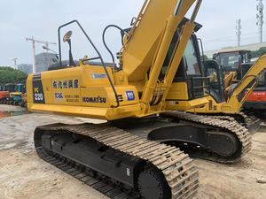 Excavatrice sur chenilles hydraulique Komatsu PC220-8 d'occasion, entièrement testée et de qualité supérieure, à prix raisonnable, à vendre. - Product Image 2