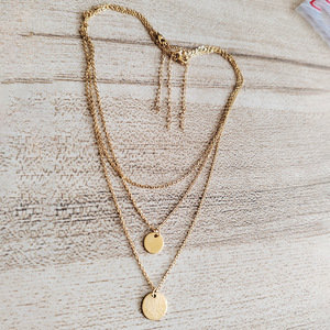 Collana a Catena Multistrato in Acciaio Inossidabile per Donna, Placcata in Oro 18K, Doppio Ciondolo Rotondo a Pressione d'Olio - Product Image 3