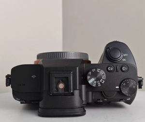 กล้องขายดี กล้องฟูลเฟรม 24MP รุ่น A7 Mark III พร้อมระบบกันสั่นแบบ MagSafe กล้อง Alpha A7 III - Product Image 5