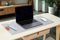 Alas Meja Felt Besar Anti-Selip Custom Pabrik, Alas Mouse untuk Keyboard, Alas Komputer, Pelindung Alas Meja Felt