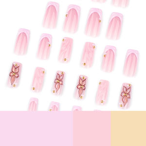 Faux ongles de luxe 3D personnalisables à bout français moyen, motif doré, pour doigts, vente en gros - Product Image 5