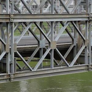 <span class=keywords><strong>Puente</strong></span> <span class=keywords><strong>militar</strong></span> <span class=keywords><strong>Bailey</strong></span>: montaje rápido, 200T MLC, transporte compacto, aprobado por la OTAN y MIL-SPEC - Product Image 4