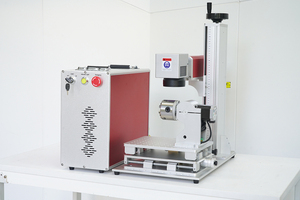 Machine de marquage laser à fibre dynamique Mopa Jpt Color 3D 100W Gravure à axe rotatif avec support AI/DWG pour matériaux métalliques - Product Image 2